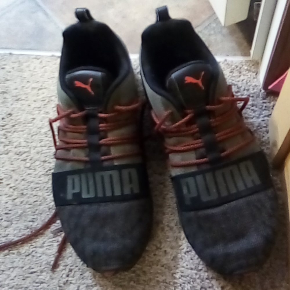 Sneakers